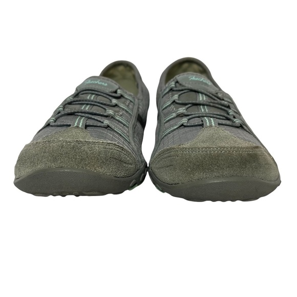Skechers Relaxed Fit Breathe Easy Allure Gray Slip On Sneakers Shoes Size 10 - Picture 10 of 13